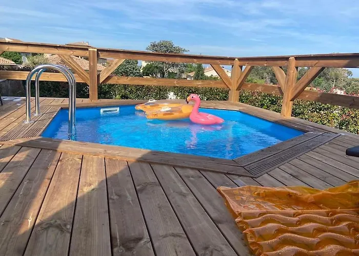 Villa Piscine 6 Personnes-3 Chambres-climatisée Biguglia (Corsica)