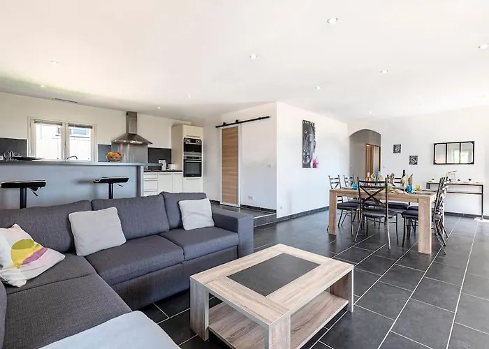 Piscine 6 Personnes-3 Chambres-climatisée Villa